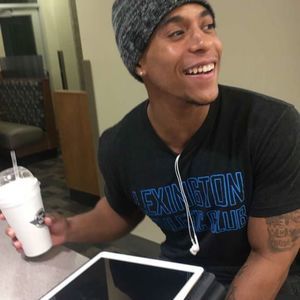 Meet your Posher, Caleb